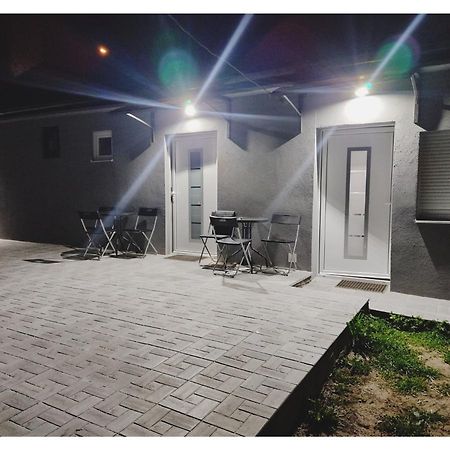 Apartmani Domo Sd Smederevo Luaran gambar