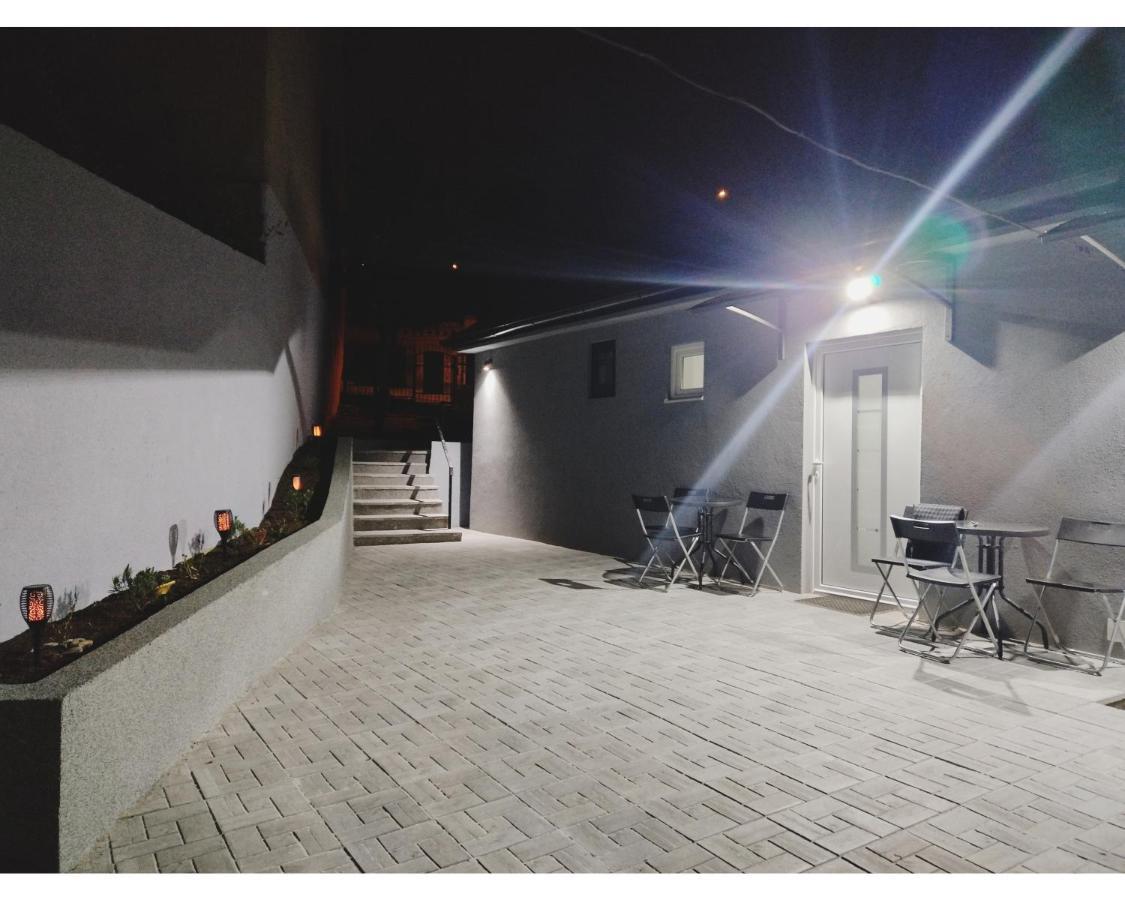 Apartmani Domo Sd Smederevo Luaran gambar