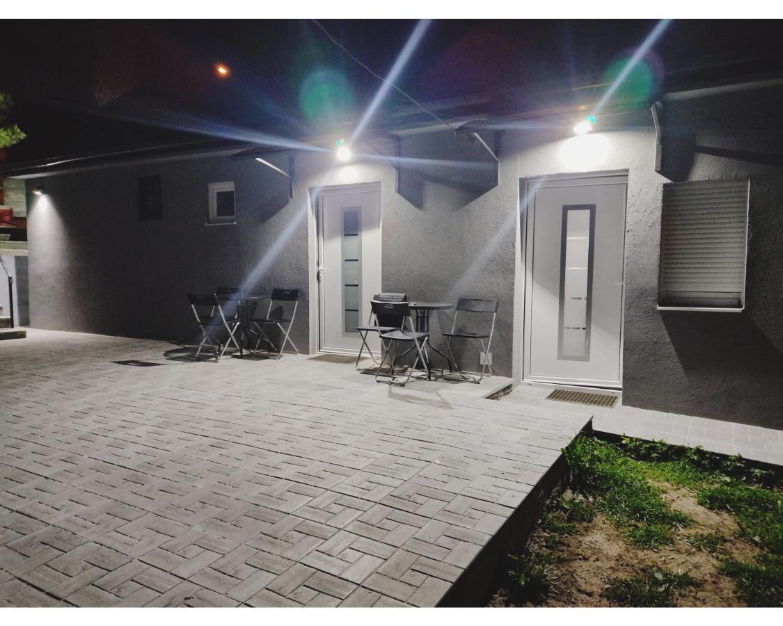 Apartmani Domo Sd Smederevo Luaran gambar